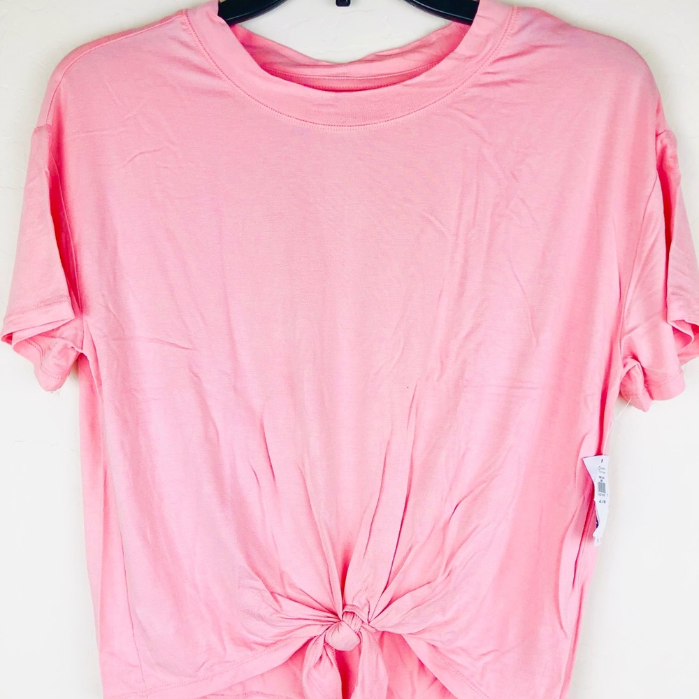 Girls Old Navy size 14 blouse. Never been used.